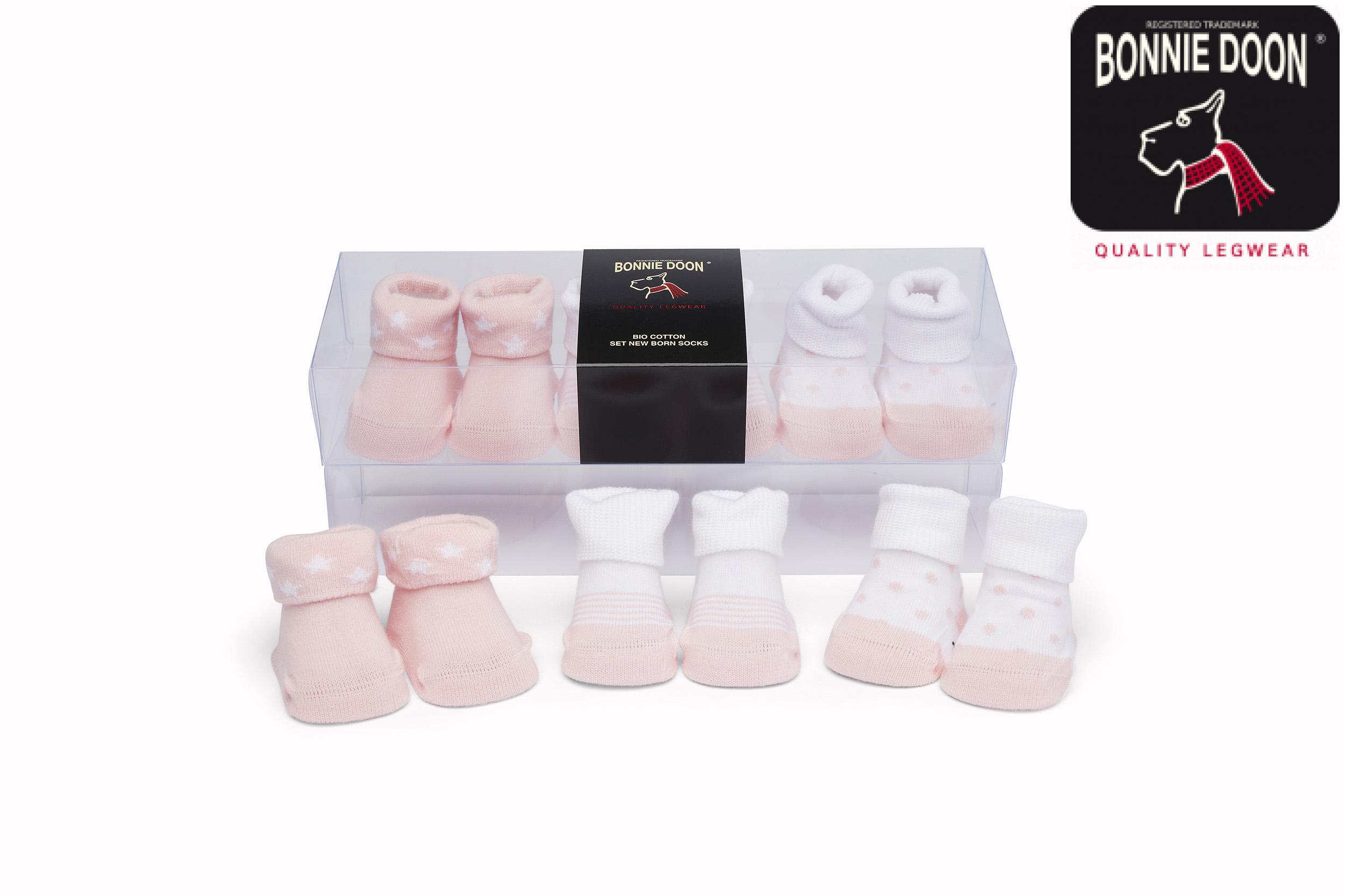 Newborn socks in Gift Box Pink salt